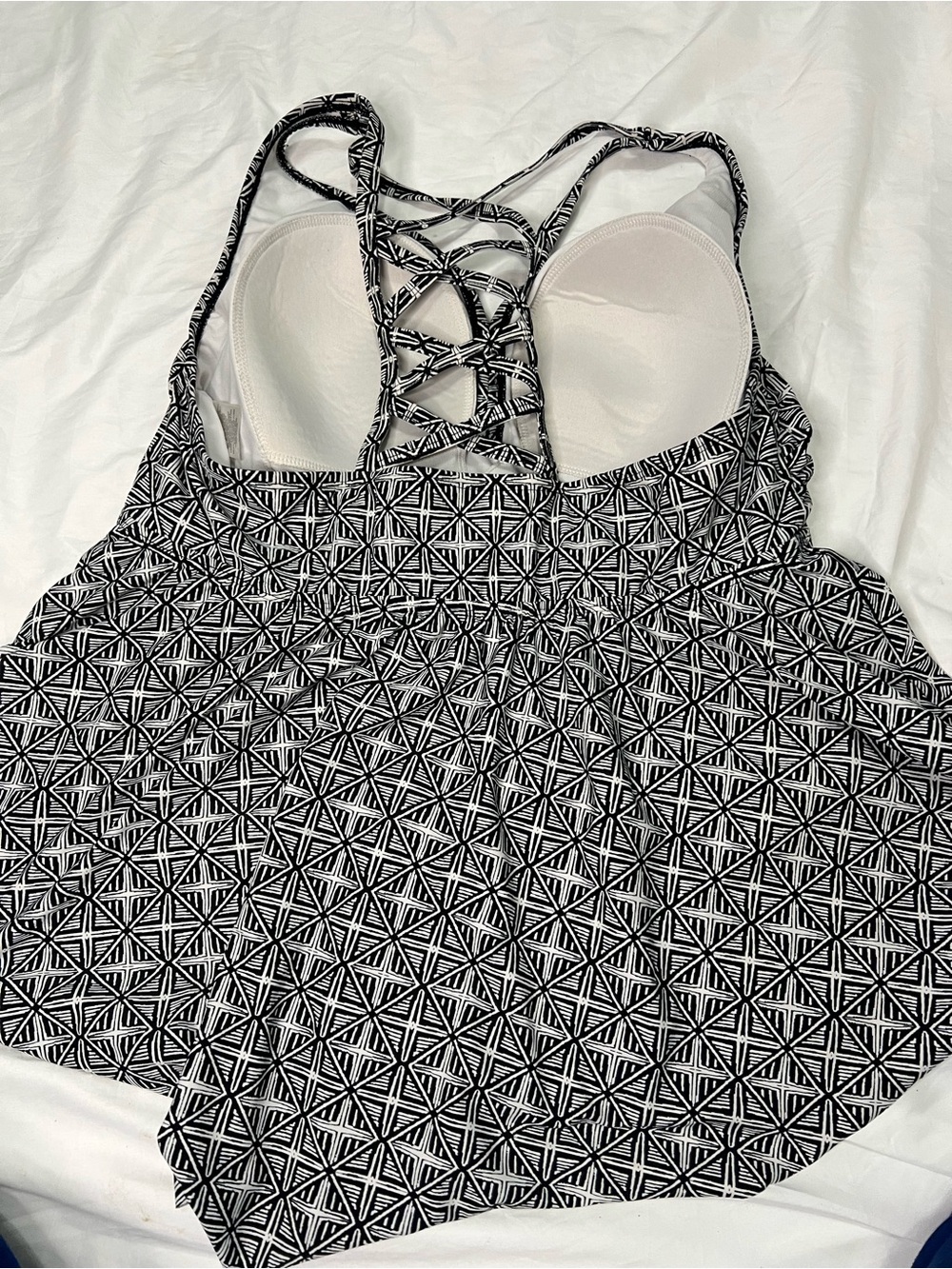 Ava & Viv Black White Geometric Criss Cross Back Tankini Top 18W - Picture 4 of 11